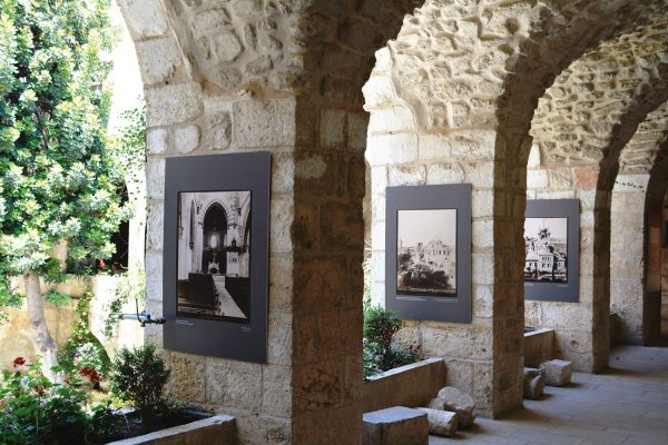 Ausstellung des Leibniz-Instituts im Kreuzgang der Propstei